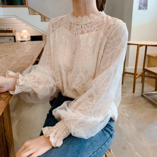 2021 spring new white Korean version of loose long-sleeved net gauze lantern sleeve lace bottoming shirt with top shirt