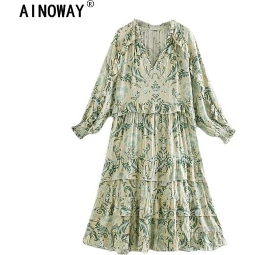 Vintage chic women Floral print bat sleeve beach Bohemian pleated maxi dress Ladies V neck ruffles Summer Boho dress vestidos
