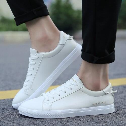 2021 spring new casual shoes mens sneakers trend breathable white shoes mens sports shoes low-top leather Travel sneakers