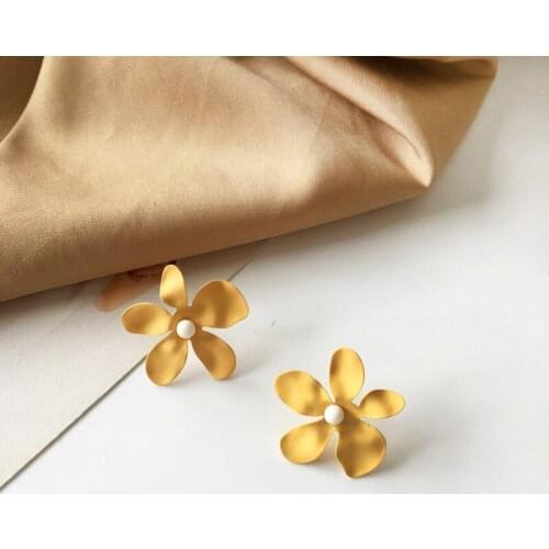 Simple Temperament Matte Cute Earings Studs Beautiful Flowers Big Korean Earings