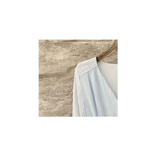 Spring and summer womens dress French vintage V-neck with bubble sleeves and flounces to slim the waist