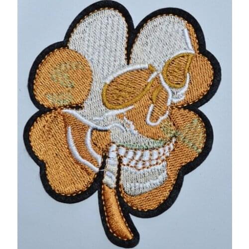SKULL CLOVER MILITARY USA ARMY MORALE TACTICAL ARID DESERT TATTOO MOTORCYCLE BIKER IRON ON PATCH(Size is about 7.5 * 10 cm