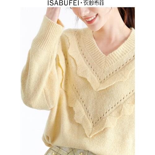 2021 early winter new style V-neck sweater Japanese sweet girl wool sweater female pullover outer top