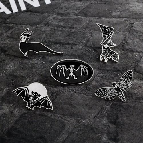 Halloween Carnival Black Punk Ghost Skeleton Skull Bat pins Hard enamel pin Badges Brooches Spooky Dead Animal Jewelry