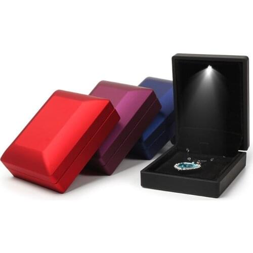 2 Pcs/Lot 4 Color Hot Selling High Quality LED Lighted Velvet Box Necklace Ring Bracelet Gift Box Wedding Engagement Gift