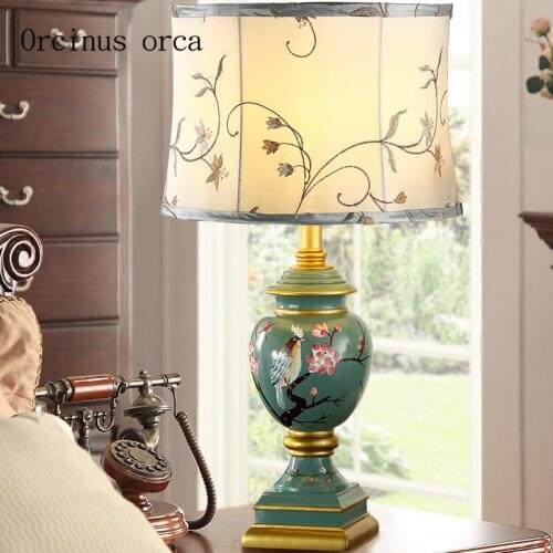 European style creative hand painted desk lamp living room bedside lamp American luxury LED resin desk lamp free shipping