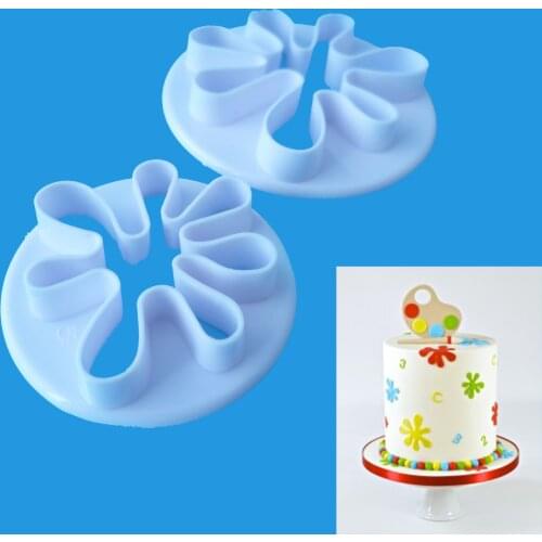 2pcs Small Palm Shaped Plastic Flip Sugar Fondant Stamp Cut Biscuit Cake Decoration Baking Mold P068