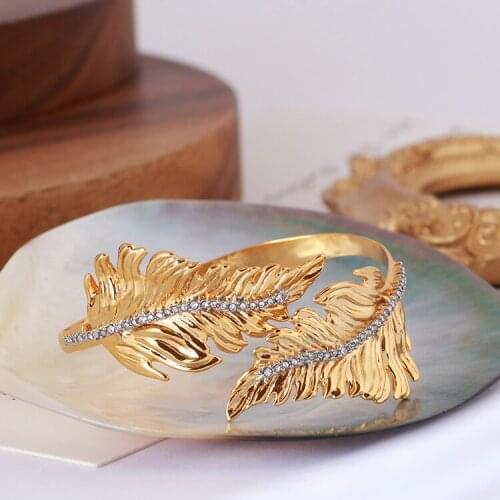 European and American Personality Simple Light Feather Shape Mosaic Zircon Fashion Net Red Opening Bangle Girl