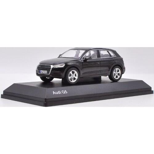 WELLY Diecast 1:43 Scale AUDI Q5 Classic Off-road Vehicle Simulation Alloy Car Model Collection Decoration Gifts Kids Toys Boys