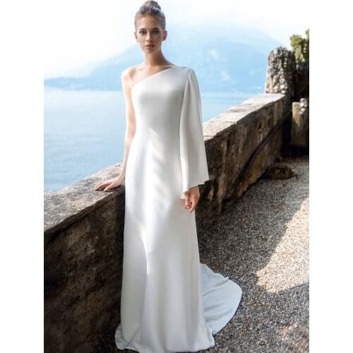 Long Sheath One Shoulder Off White Wedding Gowns Fluffy Sleeve Simple Soft Satin Bridal Gown Zipper Plus Size Custom Made