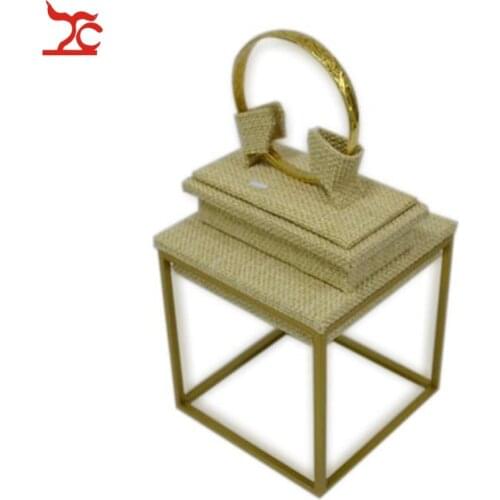 Newest PVD Plainted Stainless Steel Bracelet Display Holder Linen Bangle Riser Stand 9*9*15CM