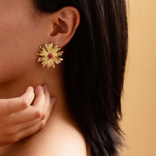 Gold Color Daisy Flower Stud Earrings For Women Girls Crystal Sunflower Earring Femme Pendientes Vintage Jewelry