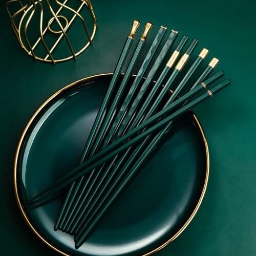 8 Pairs Chinese Japanese Chopsticks For Eating Reusable Metal Korean Cooking Chopsticks Set Stainless Steel Alloy Sushi Sticks