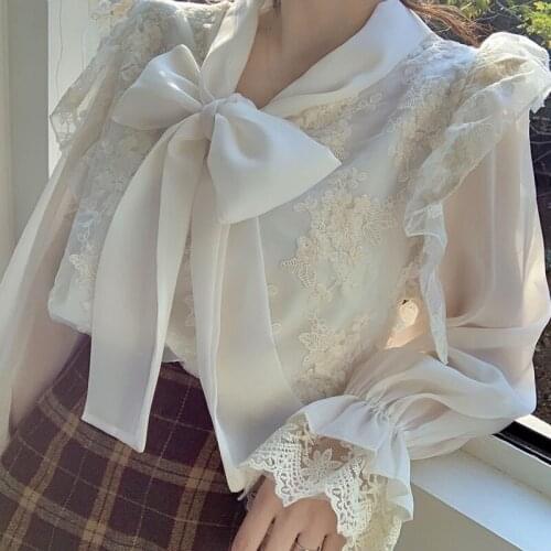 Spring Bow Lace Stitched women Tops 2021 New Puff Sleeve Chiffon Office Lady Floral Shirts for Women Casual White Blouse 13506