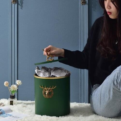 Modern Luxury Trash Can Bedroom Home Trash Can Kitchen Creativity Silent Pedal Poubelle De Cuisine Kitchen Storage BC50LJT