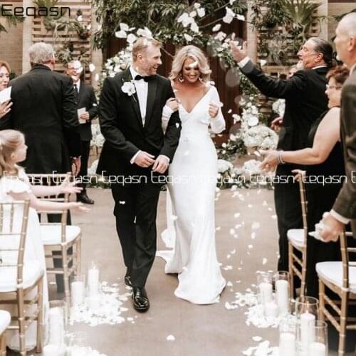 Eeqasn V-neck Wedding Dresses