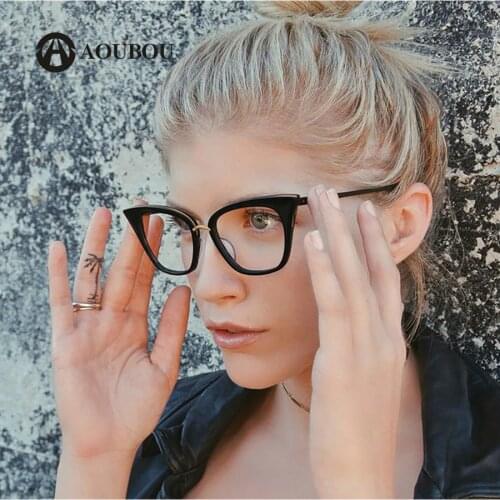 AOUBOU Women's Sunglasses For Vision