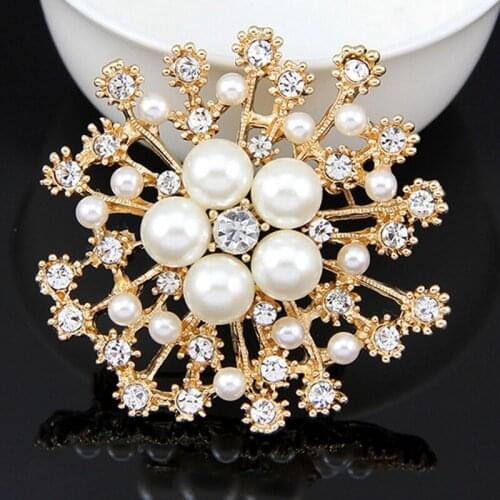 Fashion Imitation Pearl Rhinestone Crystal Flower Bouquet color Brooch Valentines Day Gift Sunflower Silk Scarf Buckle