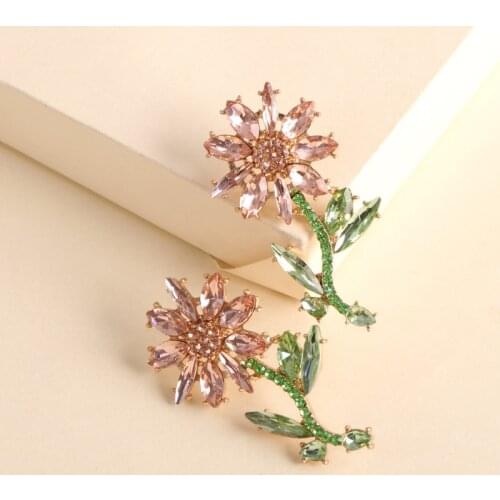 Shining Multicolor Crystal Flower Earrings 2020 Gold Color Alloy Rainbow Floral Dangle Drop Earrings for Women Party Jewelry