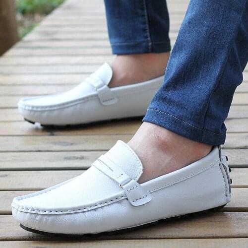 Big Size 38~47 Men Loafers Leather Driving Shoes Fashion Male Boat Shoes Brand Men Moccasins Casual Shoes Male Flat Shoes White