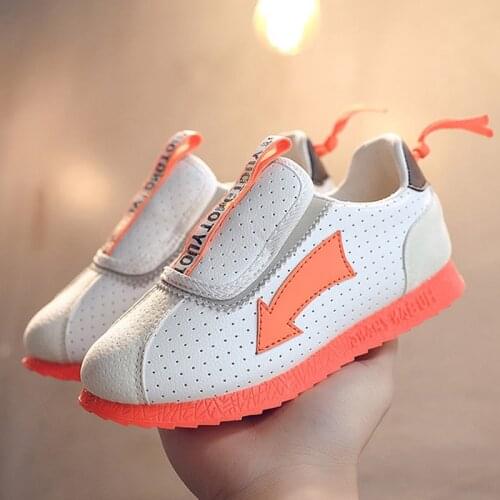 Lightweight White Running Shoes Kids Girls Boys Sport Shoes Slip On Athletci Trainers Children Leather Sneakers Brathable 26-36