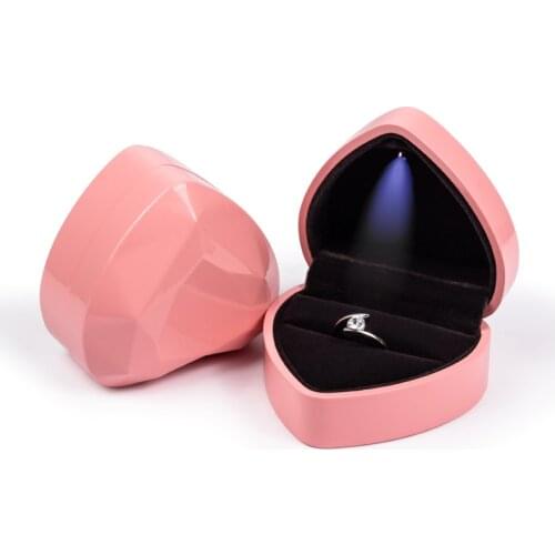 Heart-shaped LED wedding ring pendant box display storage jewelry box velvet lining 6 colors available for good-looking fashion