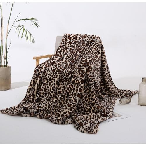 MICOZY Fleece Blankets On The Sofa