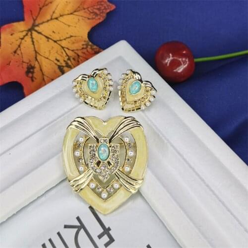 Brilliant ornament Vinta antique jewelry enamel glaze pearl classic Brooch love Brooch 925 silver ear nail set