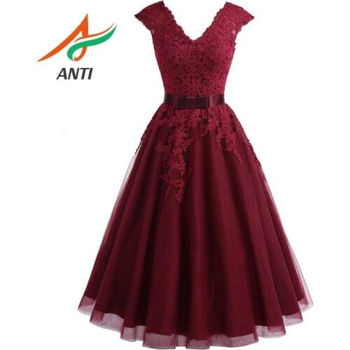 ANTI Cheap Tea Length Burgundy Homecoming Dress 2019 Short V Neck Lace Homecoming Dress Cap Sleeves Plus Graduation Dress Gown