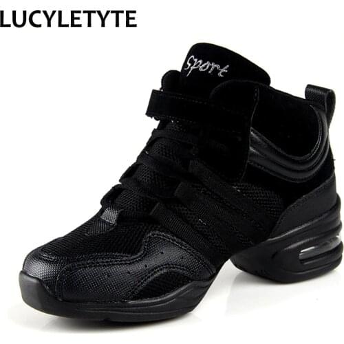 LUCYLEYTE Women's Sneakers