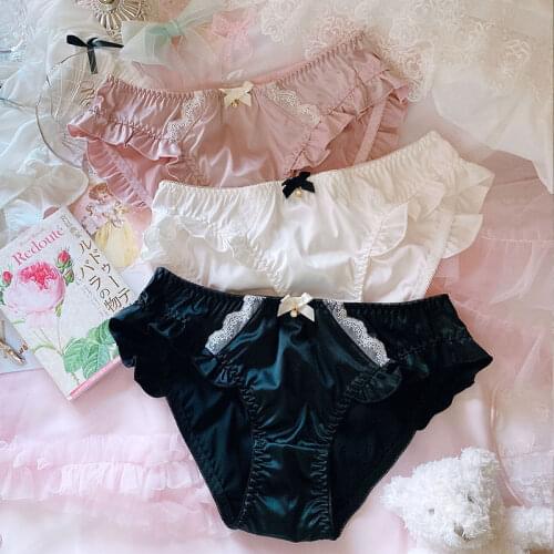 The New Japanese Mori Girl Sweet Noble Princess Girl Satin Satin Lotus Leaf Flying Lace Sexy Triangle Panties Pure Cotton Kawaii