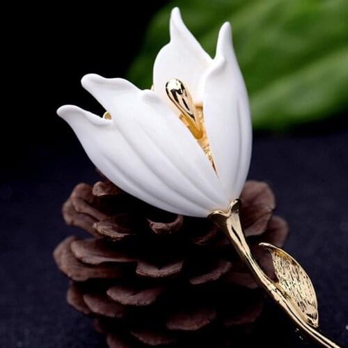 Tulip Brooch Hot Sale Ladies Fashion And Simple White Tulip Brooch Suit Brooch All-Match Literary Atmosphere Clothes Corsage