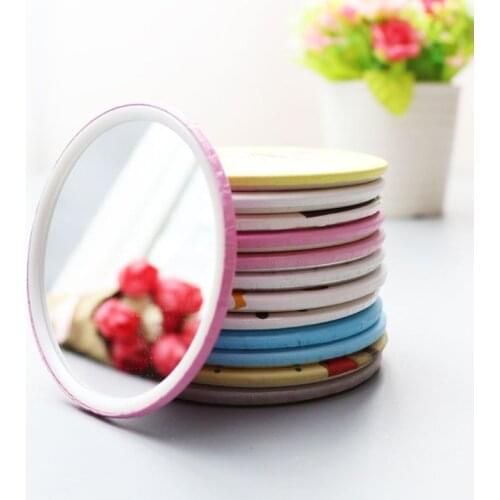 1Pc Cute Cartoon Mini Portable Circular Hand Mirror Pocket Portable Makeup Tool Random color