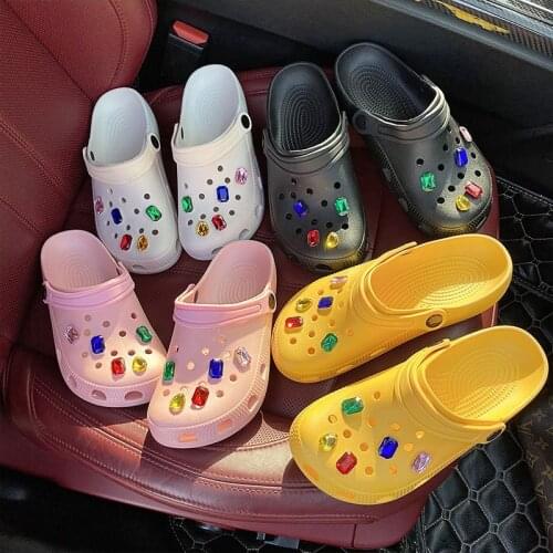 Hole shoes female summer 2021 new Korean version of ins tide gems cute thick-soled Baotou non-slip sandals and slippers beach sh