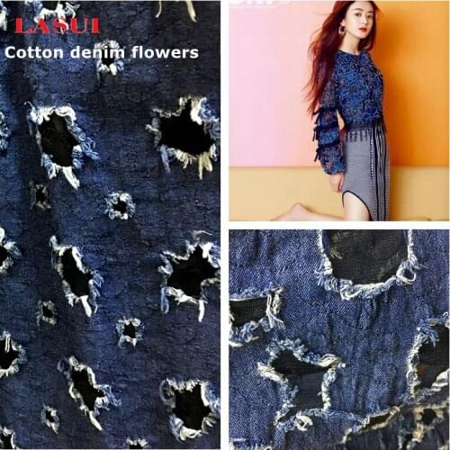 LASUI 2017 New product cotton denim embroidered fashion lace fabric Black lace mix denim Stylish derss Fashion clothing X0276