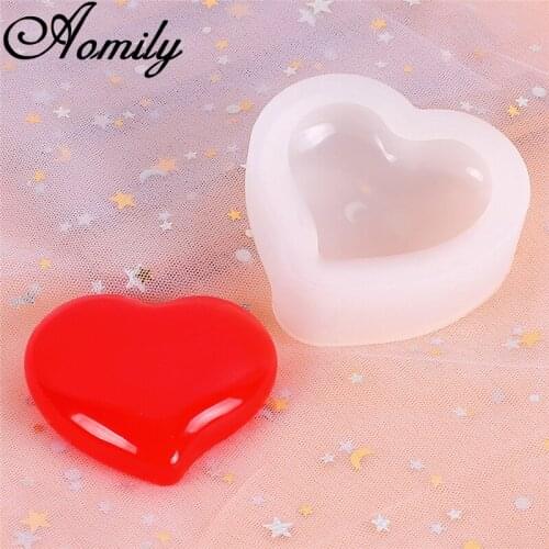 Aomily S/M/L Hearts Silicone Mold Cake Molds Crystal Epoxy Mold Silicone Mold for Making Plaster Aromatherapy Clay Decoration