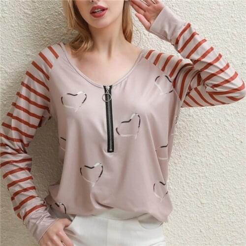 Casual Zipper V Neck Shirt 2021 Women Heart Print Blouses Autumn Polyester Long Sleeve Top Elegant Ladies Shirt Streetwear