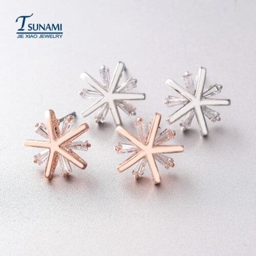 In 2018 the new fashion elegant AAA zircon earrings Women/girls high quality jewelry earrings Fashion Girl Stud Earrings ER-095