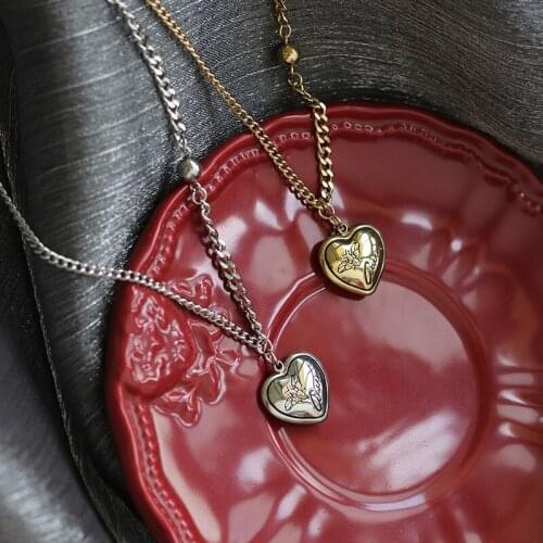 YUN RUO Baroque Bee Heart Pendant Necklace Stainless Steel Jewelry 18 K Gold Necklace for Woman Gift Fashion Accessory Wholesale