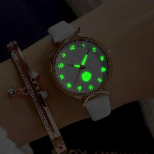 2020 NEW Women Watches Simple Vintage Small Watch Leather Strap Casual Sports Wrist Clock Dress Wristwatches Reloj mujer