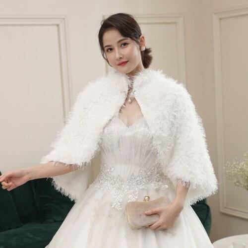 Women Winter Wedding Fluffy Plush Shrug Shawl Wrap Imitation Pearl Beading Jewelry Thicken Warm Bridal Stole Scarf Cape