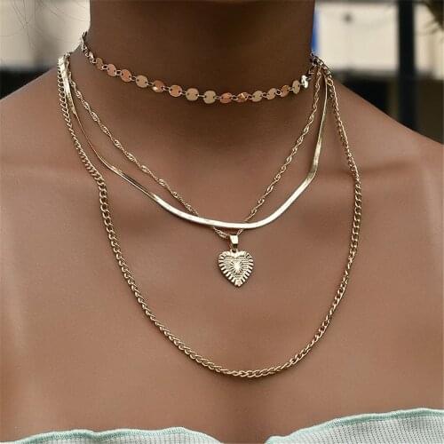 Fashion Vintage Gold Round Sequined Snake Chain Heart Pendant Necklace For Women 2021 Boho Collar Multilevel Female Jewelry Gift