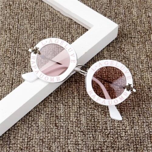 2020 New Round Kids Sunglasses Children Brand Designer Boys Grils Bee Sun Glasses Baby Vintage Cute Eyewear UV400