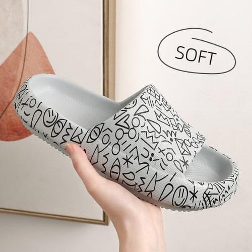 WEH slippers for men Summer new fashion Graffiti Indoor Bathroom Slippers Thick Heel Indoor Slides Women house couples Shoes