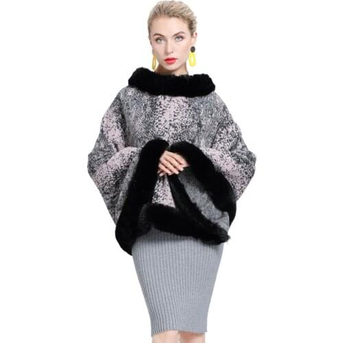 Fur Collar Warm Winter Cloak Women Pullover Poncho Capes 2020 New Female Capes Cloak Kntting Winter Poncho for Women