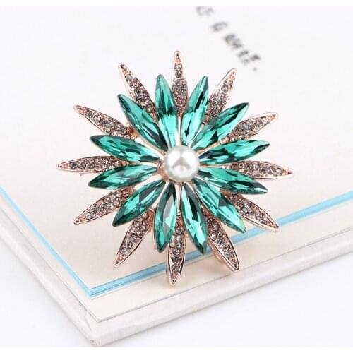 Brooch Red crystal plant green Round flower pins 2020NEW Fashion pink beauty Women gold Zinc Alloy hot sale Gifts for man TODOX