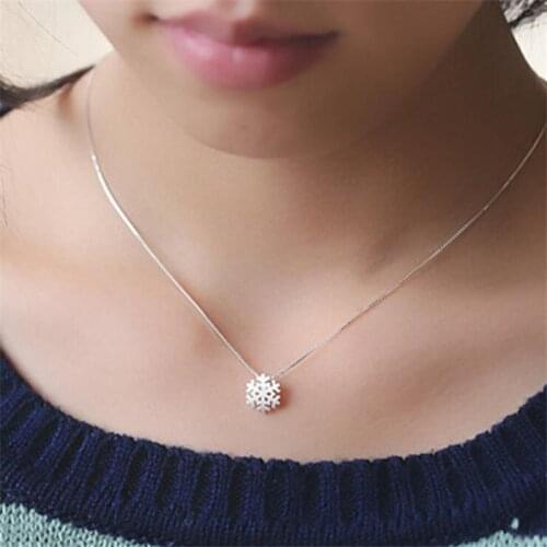 925 Sterling Silver Jewelry Fashion Romantic Exquisite Snowflake Female Clavicle Pendant Necklaces Rope Chain N055
