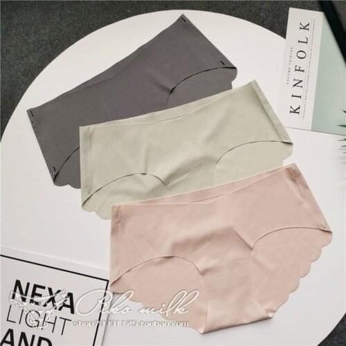 2021 Womens Ice Silk Underwear Sexy Striped Panties Low Waist Traceless Briefs Women Cotton Comfort Underpants Female Lingerie