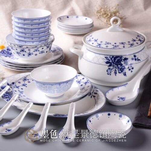 Jingdezhen ceramic tableware high-grade bone China blue and white porcelain is Chinese style of eating food China set the dishes