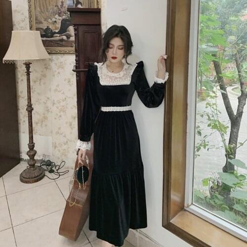 Fall 2021 new French retro black velvet stitching lace long-sleeved round neck a-line long dress